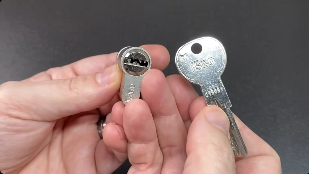 Locksmith pricing scams Highlands Ranch